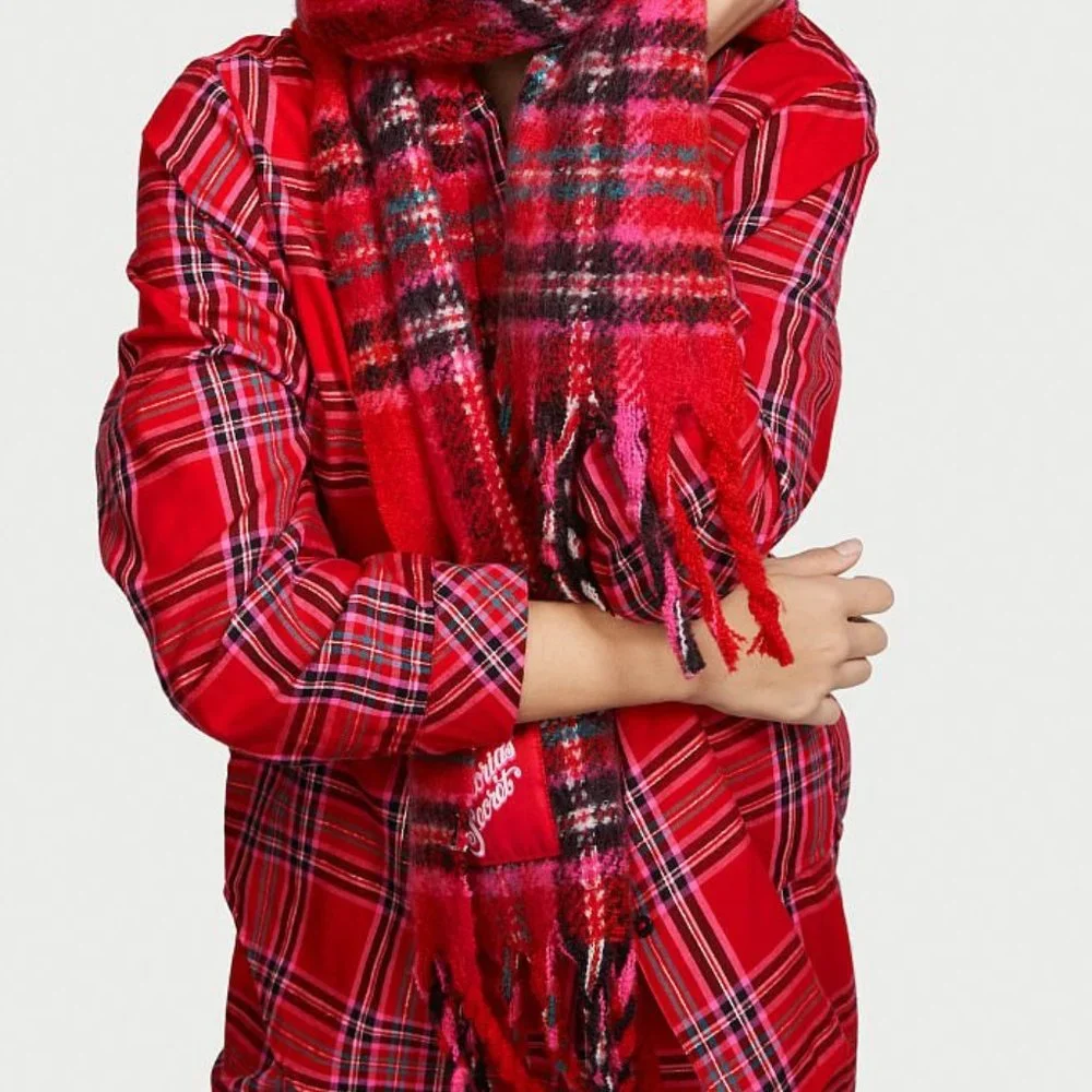 VS Flannel Pajama Set Red Plaid Pajama PJs Long Sleeve Pants Great Present NWT - Picture 12 of 12